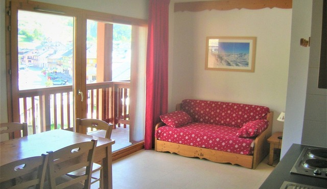 Apartment with 2 rooms and balcony