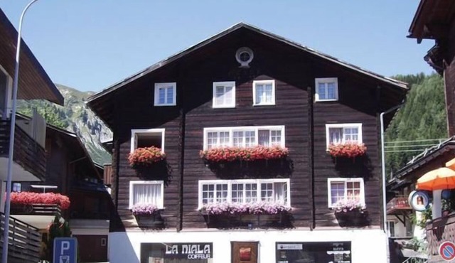 Apartment with a view of the mountains