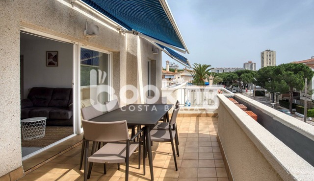 APARTMENT WITH AIR CONDITIONING & BIG TERRACE AT 5 MINUTES FROM THE MAIN BEACH