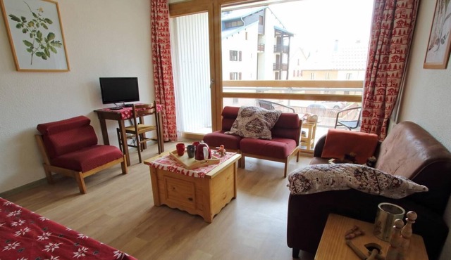 Apartment with balcony -6 to 9 people