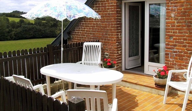 apartment with closed terrace, door with lock