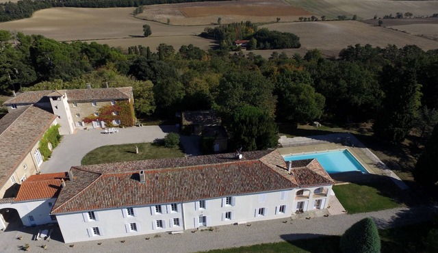 Apartment with Duplex Alcove at Domaine La Ginelle