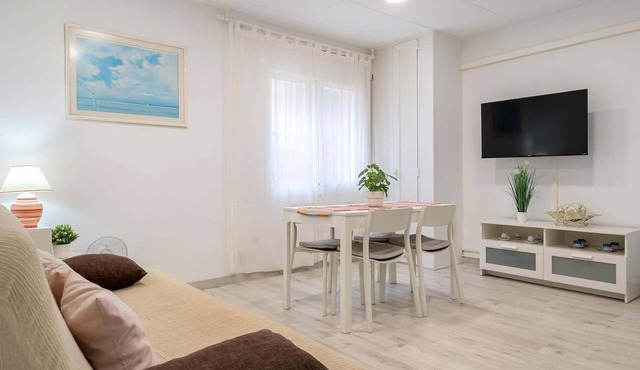 Apartment with excellent beachfront location