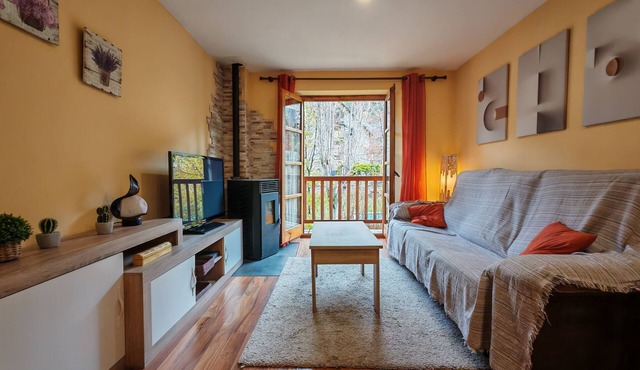 Apartment with large garden - Isard 1