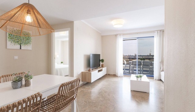 Apartment with modern decoration. Only families.