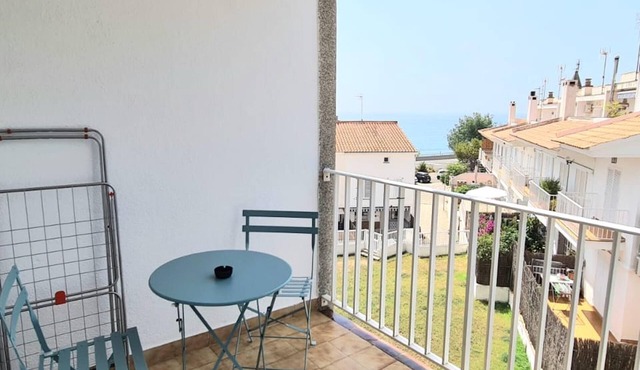 Apartment with terrace 100m beach