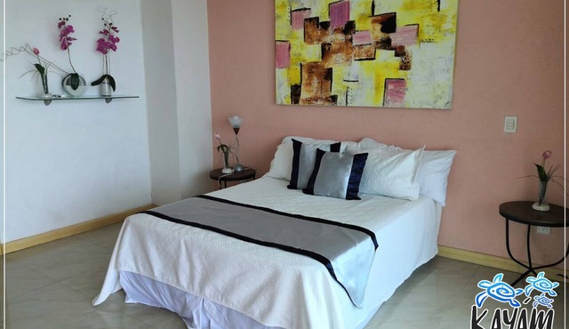 Apartment with excellent sea view, the best area of the port