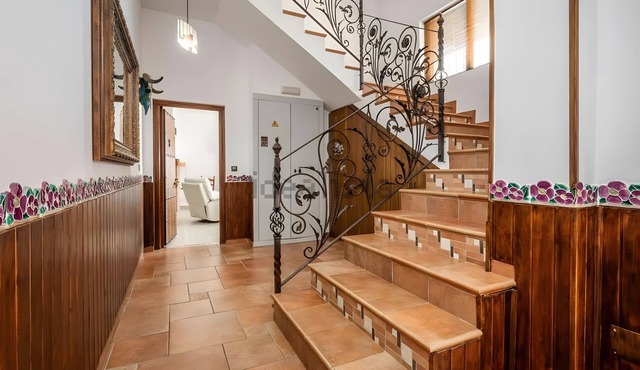 Apartment 'With Fireplace' with Mountain Views, Wi-Fi and Air Conditioning