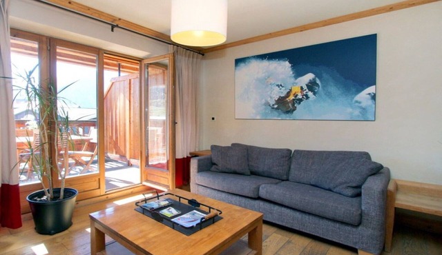 Apartment with Terrace & Parking