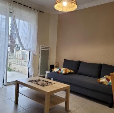 Apartment with garden - sea view