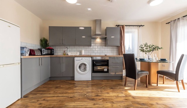 Apartment with free P for Van.