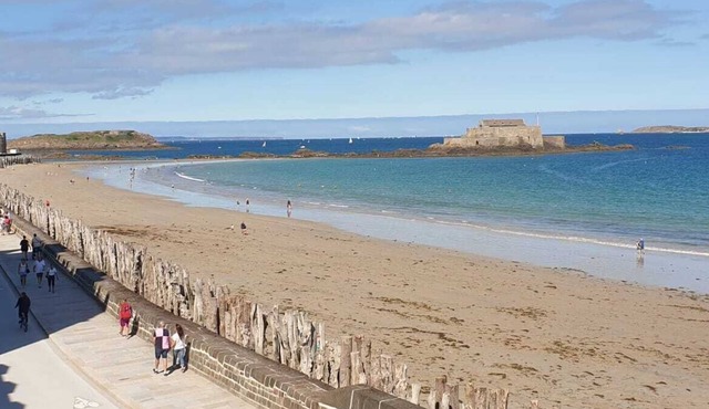 Apartment with full sea view and every comfort.