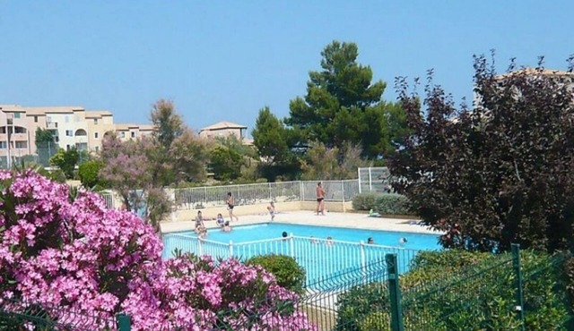 Apartment with garden and pool