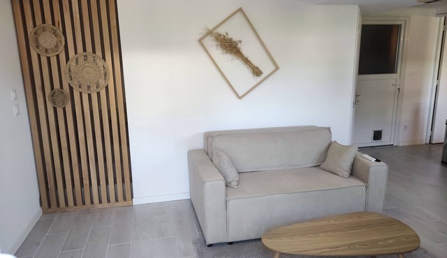 Apartment with garden