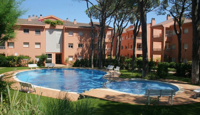 Apartment with garden & pool with air conditioning - 800 m Pals beach (SG1 2H Bj 201)
