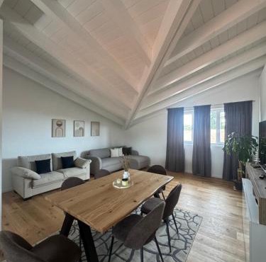 Apartment with Jacuzzi near Como Milano FREE PARKING