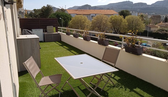 Apartment with large terrace, 5mn from Olympic center by car