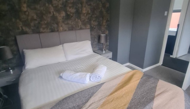 Apartment with Private Bathroom