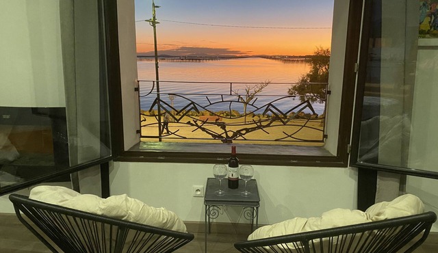 Apartment with panoramic view of the Etang de Thau