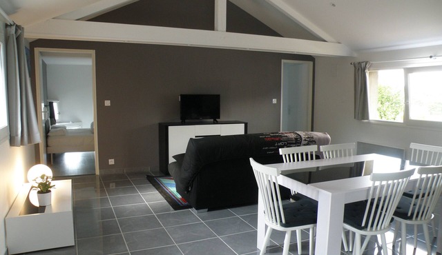 Apartment with panoramic view of Lake Aydat