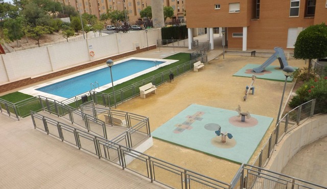 Apartment with pool in Alicante