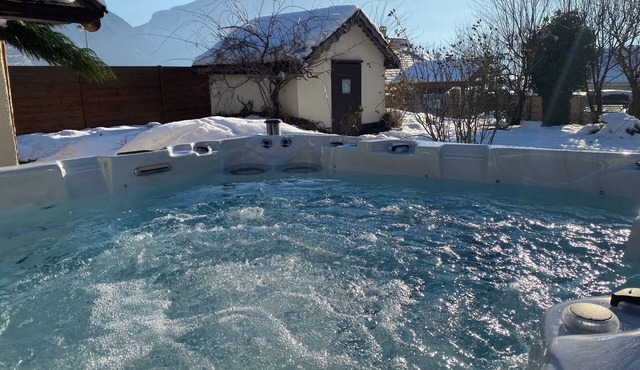 Apartment with Private Spa in Maurienne