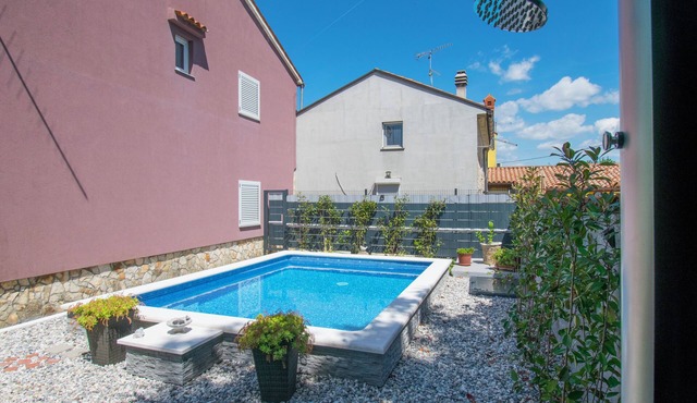 Apartment with private pool, little paradise