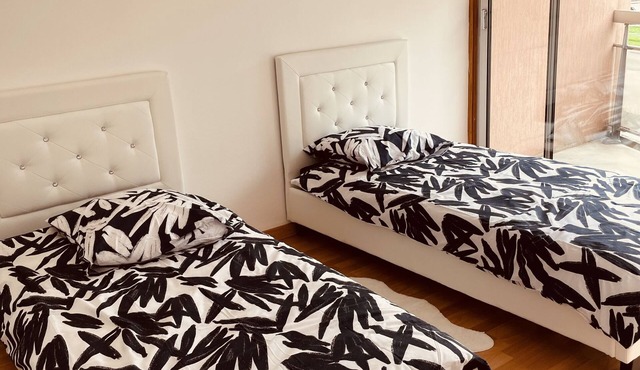 Apartment with private parking