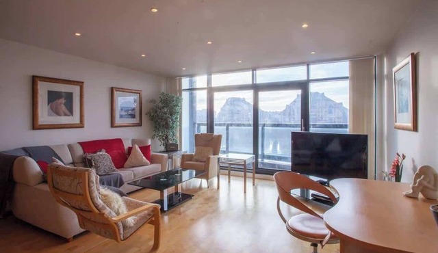 Apartment with river view, next to hydro