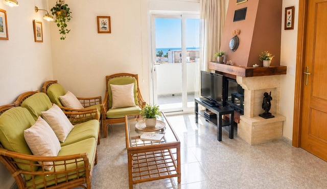 Apartment with sea view, air conditioning, WIFI, garage