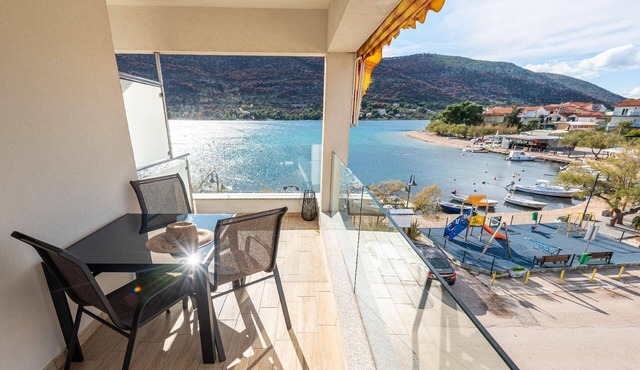 Apartment with Sea View - Adults Only