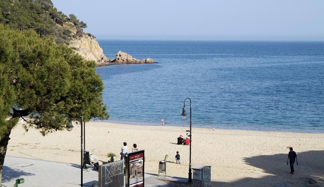 Apartment with sea views, near the beach, functional for families