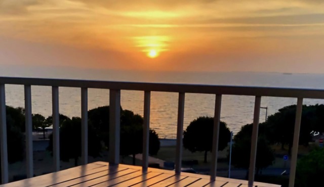 Apartment with sea view