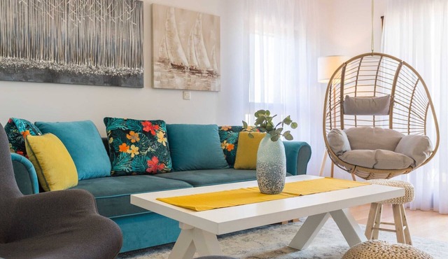 Apartment with shared swimming pool