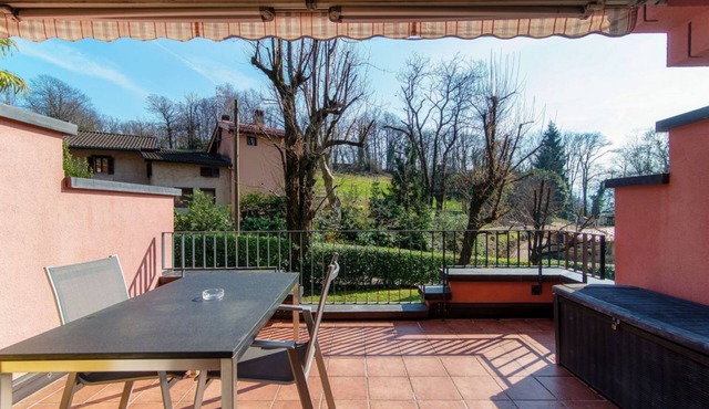 Apartment with sun terrace (Casa Boschetto 2)