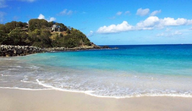 Apartment with terrace and private garden 2 minutes walk from the beach