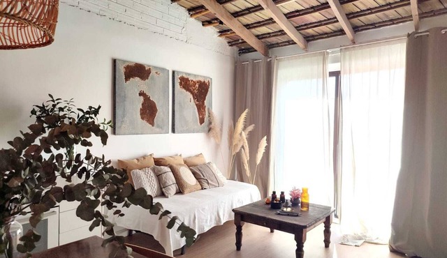Apartment with terrace 5 minutes from the historic center