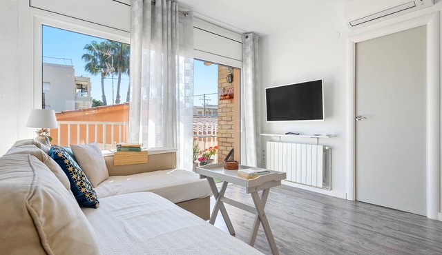 Apartment with terrace 250m beach and train