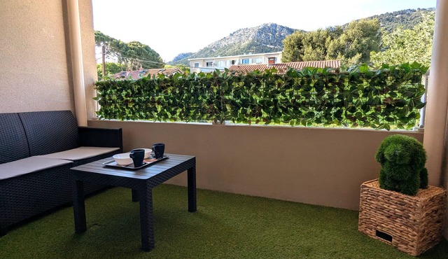 Apartment with terrace in the heart of Toulon