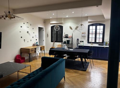 Apartment with terrace Mérignac