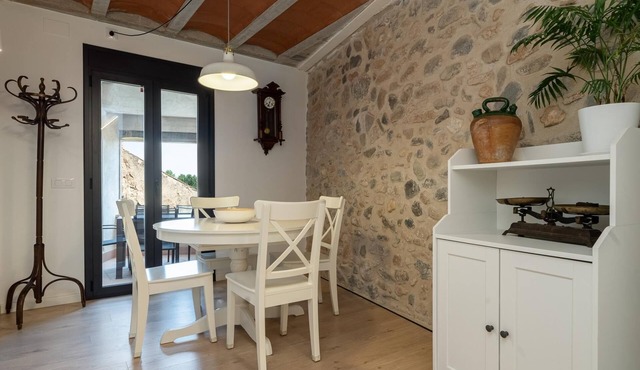Apartment with views of the Wall at 30min Port Aventura