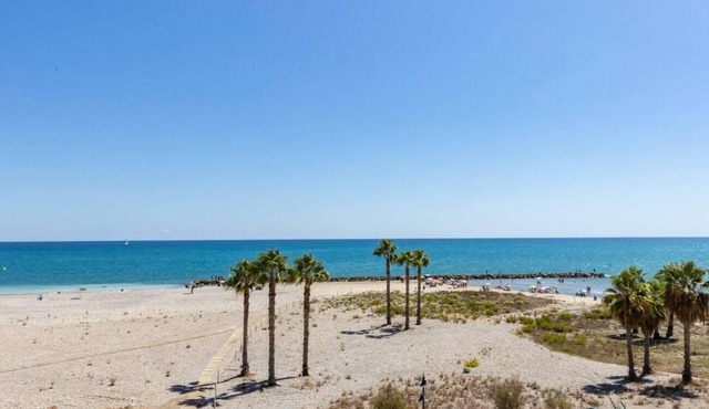 Apartment 'Xilxes' with Sea View, Wi-Fi and Air Conditioning