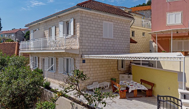 Apartments Čedomir, (14067), Korčula, hr