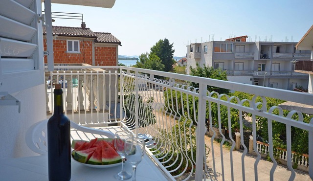 Apartments Šime (25601-A2) - Srima (Vodice)