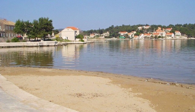 Apartments Željko, (12978), Lumbarda, hr