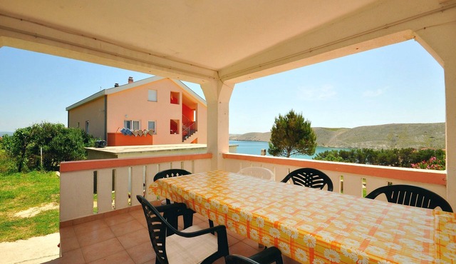 Apartments Anđelo (23931-A3) - Vlasici - island Pag