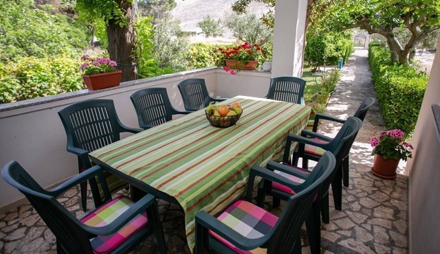 Apartments Ana (10596-A1) - Vlasici - island Pag
