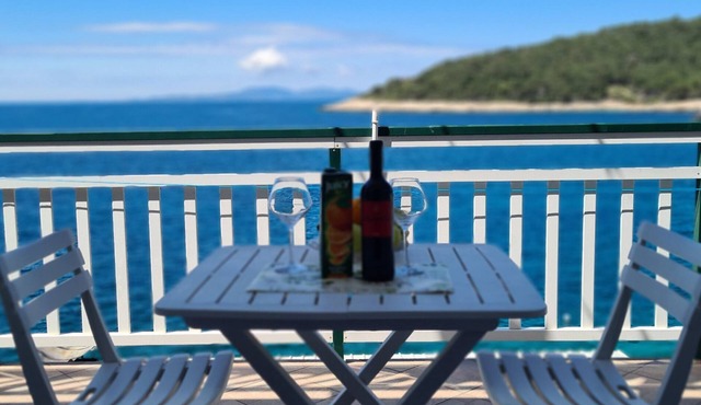 Apartments Ana i Ante (95131-A2) - Milna - island Hvar