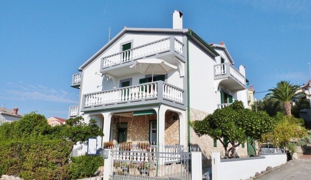 Apartments Ana, (14570), Palit, hr