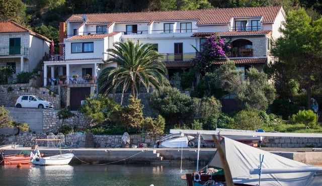 Apartments Ana